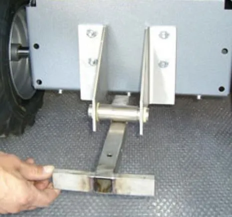 Adaptateur PowerPac pour accessoires (lame à neige / balai) pour MCE400 MCECP801600